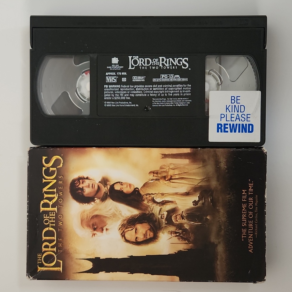THE LORD OF THE RINGS: THE TWO TOWERS VHS